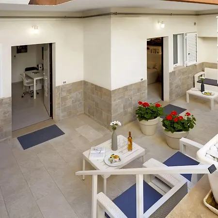 Siciliacasevacanze - Marina Domus 3*